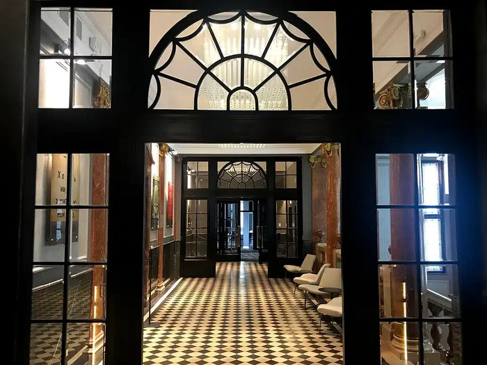 Hotel Bank