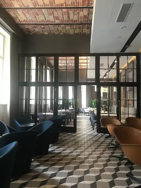 Hotel Bank